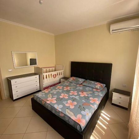 Saimir Apartaments Вльора Екстер'єр фото