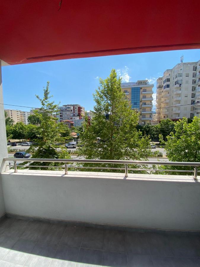 Saimir Apartaments Вльора Екстер'єр фото