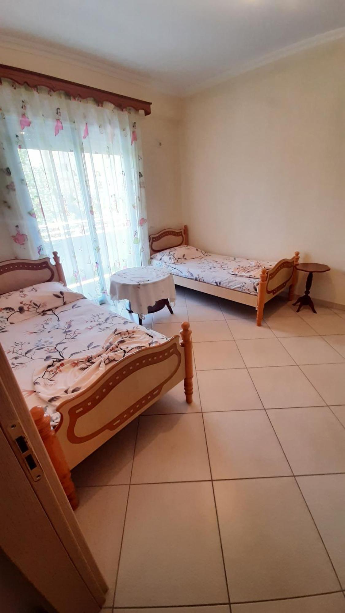 Saimir Apartaments Вльора Екстер'єр фото
